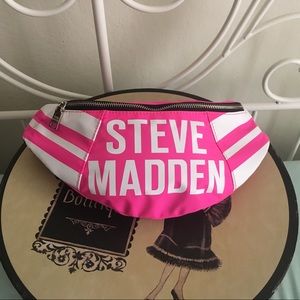 Steve Madden fanny pack